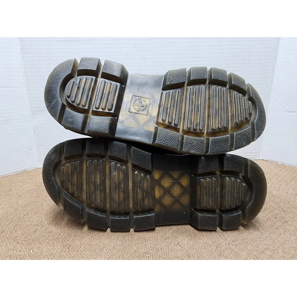 Dr. Martens product pair